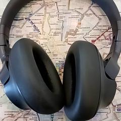 Hörlurar, rapporterat av RRReis IJssel-Vecht med iLost