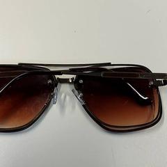 İLost kullanarak Centraal magazijn tarafından bildirildiği gibi Gözlük - Zonnebril