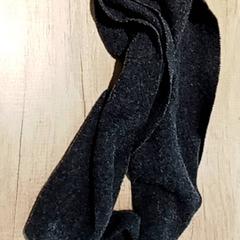 Kleidung Sjaal, gemeldet von Regio Antwerpen - Brussel über iLost