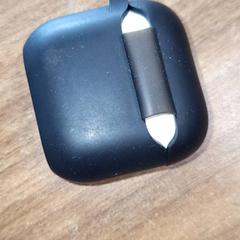 Airpodscase, segons ha informat Qbuzz DMG mitjançant iLost