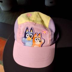 キャップ enfant がiLostで IKEA Nice Saint Isidore によって報告されました
