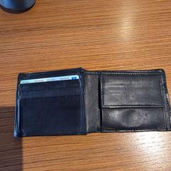 Pénztárca - Karasu, amint azt Regio Limburg - Leuven az iLost segítségével jelentette.