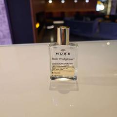 Flaska OIL, rapporterat av Room Mate Bruno med iLost