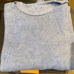 Maglione & Jeans, come riportato da Inntel Hotels Amsterdam Landmark utilizzando iLost