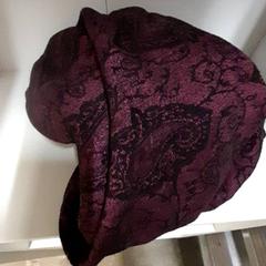 Sjaal, zoals gemeld door IKEA Utrecht met iLost