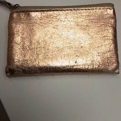 Posiadacz karty DEMANDRILLE  DERAEVE, zgłoszono przez ilévia przy użyciu iLost