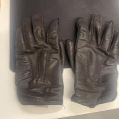 Gants, a été signalé par IKEA Ringsaker utilisant iLost