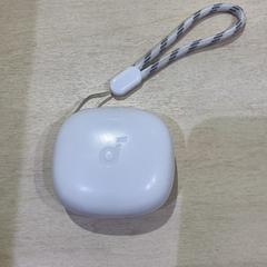 سماعات أذن لاسلكية، كما تم الإبلاغ عنه بواسطة IKEA渋谷 عبر iLost