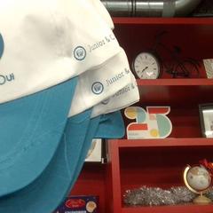 Kšiltovka, jak nahlášeno MEININGER Hotel Bordeaux Gare Saint-Jean pomocí iLost