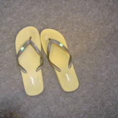 İLost kullanarak SnowWorld Landgraaf tarafından bildirildiği gibi Sandalet