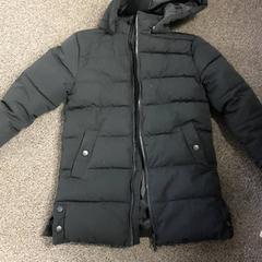 Chaqueta, segundo informou Burgers' Zoo usando iLost