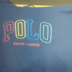 Hemden noir, gemeldet von MEININGER Hotel Lyon Centre Berthelot über iLost