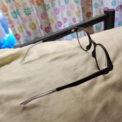 Glasses, segundo informou a iLost