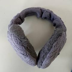 Klær - Oorwarmers, som rapportert av Regio Antwerpen - Brussel ved bruk av iLost