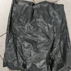 Kleding - regenbroek، كما تم الإبلاغ عنه بواسطة Centraal magazijn عبر iLost