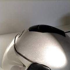 다양한 Grijs helm, iLost를 사용하여 Regio Antwerpen - Brussel에 보고됨