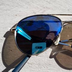 サングラス がiLostで DierenPark Amersfoort によって報告されました