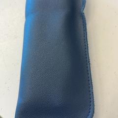 Portaocchiali con occhiali, come riportato da GVB utilizzando iLost