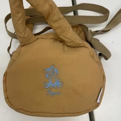 ショルダーバック がiLostで IKEA新三郷 によって報告されました