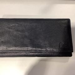 Wallet Uçan, as reported by Gemeente Amsterdam using iLost