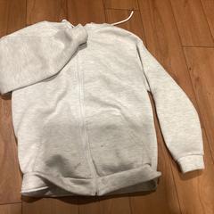 Vest Grijs - 140226 CHO, zoals gemeld door Ziggo Dome met iLost