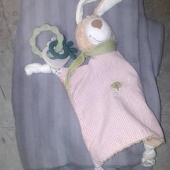 Nina, segons ha informat Grand Hotel Amrath Kurhaus mitjançant iLost