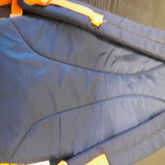 حقائب حمل وحقائب اليد bleu، كما تم الإبلاغ عنه بواسطة TCL عبر iLost