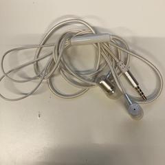 イヤホン がiLostで IKEA長久手 によって報告されました