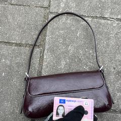 Dames tasje bordeaux nepleer, jak zgłoszono do iLost