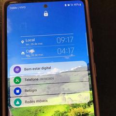 Telèfon mòbil, segons ha informat U-OV Utrecht mitjançant iLost