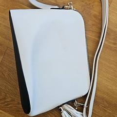 Handtas, rapporterat av GVB med iLost