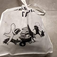 Saco - Stoffen tas, como reportado por Centraal magazijn utilizando o iLost