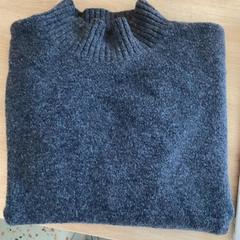 Camisola, como reportado por MEININGER Hotel Köln West utilizando o iLost