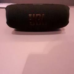 Altavoz Jbl charge 5, ha sido reportado por Van der Valk Hotel Schiphol con iLost