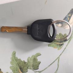 Sleutel van kabelslot، كما تم الإبلاغ عنه عبر iLost