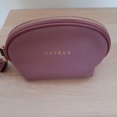 Necessär, rapporterat av IKEA Praha – Zličín med iLost