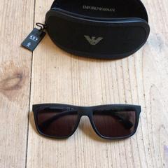 Solglasögon, rapporterat av Het Spoorwegmuseum med iLost