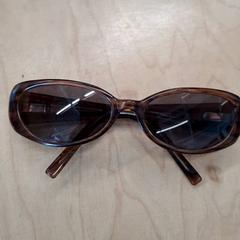 İLost kullanarak IKEA Lyon Grand Parilly tarafından bildirildiği gibi Güneş gözlüğü