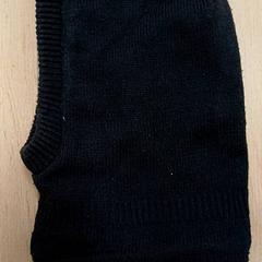 بالاكلافا bleue foncée، كما تم الإبلاغ عنه بواسطة IKEA Strasbourg عبر iLost