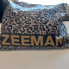 Bolsa, ha sido reportado por Arriva Limburg Zuid con iLost