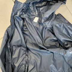 السترة Blauw، كما تم الإبلاغ عنه بواسطة Regio Oost-Vlaanderen عبر iLost