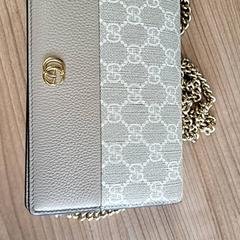 Damestas, zoals gemeld door Connexxion Haarlem AML met iLost