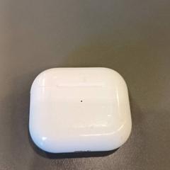 Puzdro na airpods airpodcaee, ako bolo nahlásené Qbuzz GD Groningen HS pomocou iLost