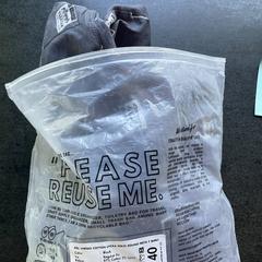 Arropa, gisa salatu by Hotel V Fizeaustraat iLost erabiliz