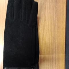 إكسسوارات الملابس، كما تم الإبلاغ عنه بواسطة Vrije Universiteit Brussel (VUB) عبر iLost