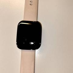 Reloxo intelixente, segundo informou Ziekenhuis Oost-Limburg usando iLost