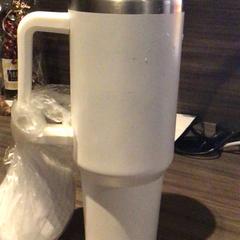 Botella para beber, segundo informou Van der Valk Hotel Zwolle usando iLost