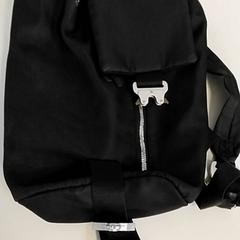 バックパック - N'Guionza がiLostで Centraal magazijn によって報告されました