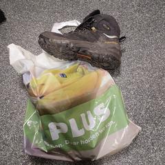 Werk schoenen, as reported by Connexxion Hoeksche Waard Goeree Overflakkee using iLost