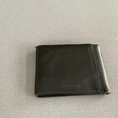 財布 Noble がiLostで Breng Arnhem によって報告されました